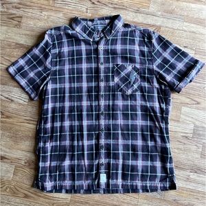 Red white & blue Harley-Davidson button up plaid short sleeve shirt, size large
